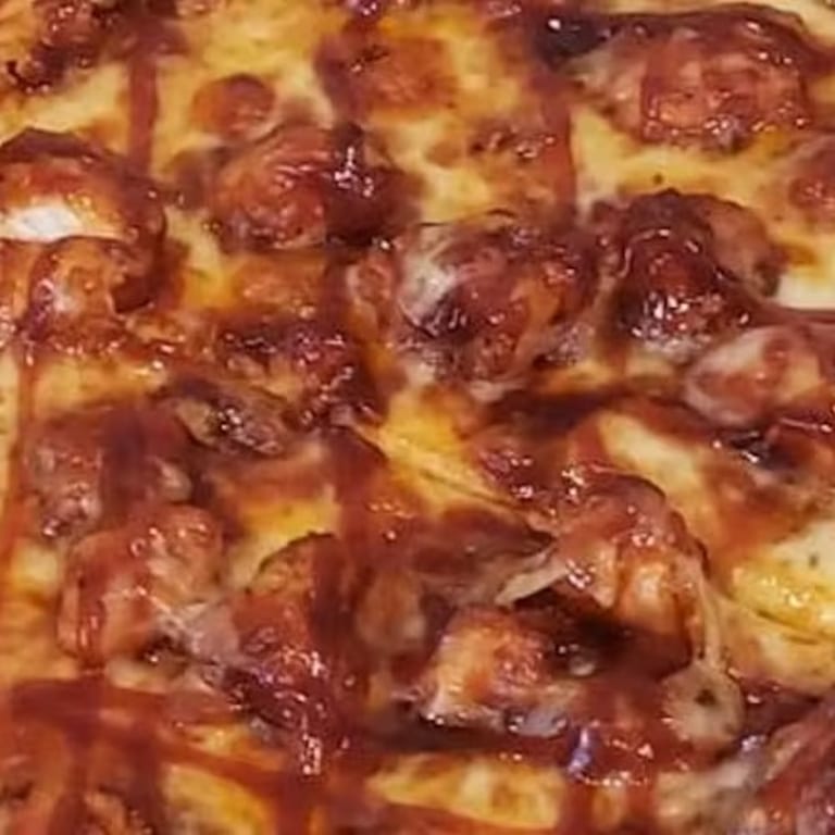 BBQ Chicken Pizza Delight