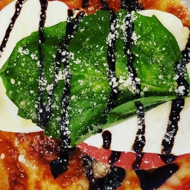 Crustino Pizza (Large 18" (12 Slices) ).