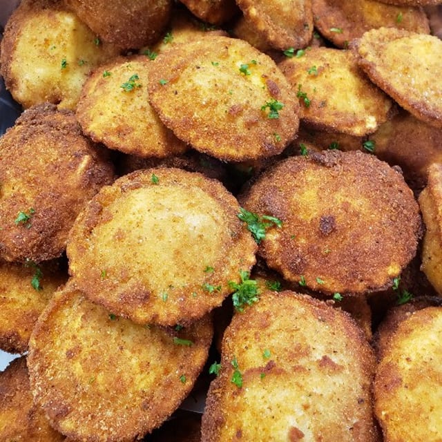 Fried Ravioli with Sauce.