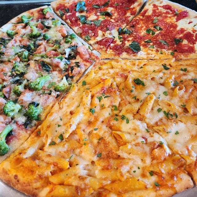 Specialty Pizza Slice (Slice).